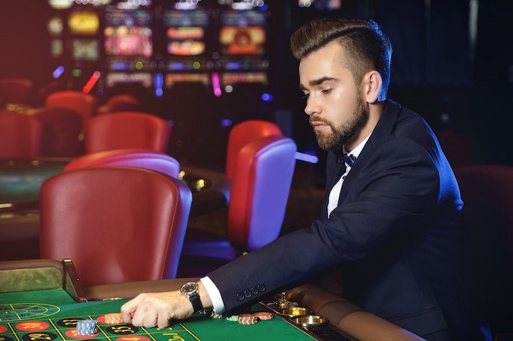 Dashboard akun slot 77 di aplikasi mobile menampilkan saldo, riwayat transaksi, dan akses ke berbagai metode pembayaran